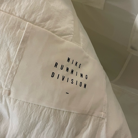 Nike STORM-FITADV Run Division Flash White Running Hood Jacket Size Large - Picture 9 of 11